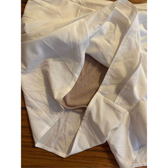 Calia Shorts - Picture 3 of 6